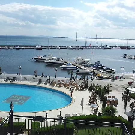 Apartment Rusavel In Sun City 3 *