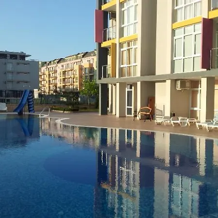 Rusavel In Sun City 3 Apartment